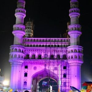 Meet your Posher, Ayesha